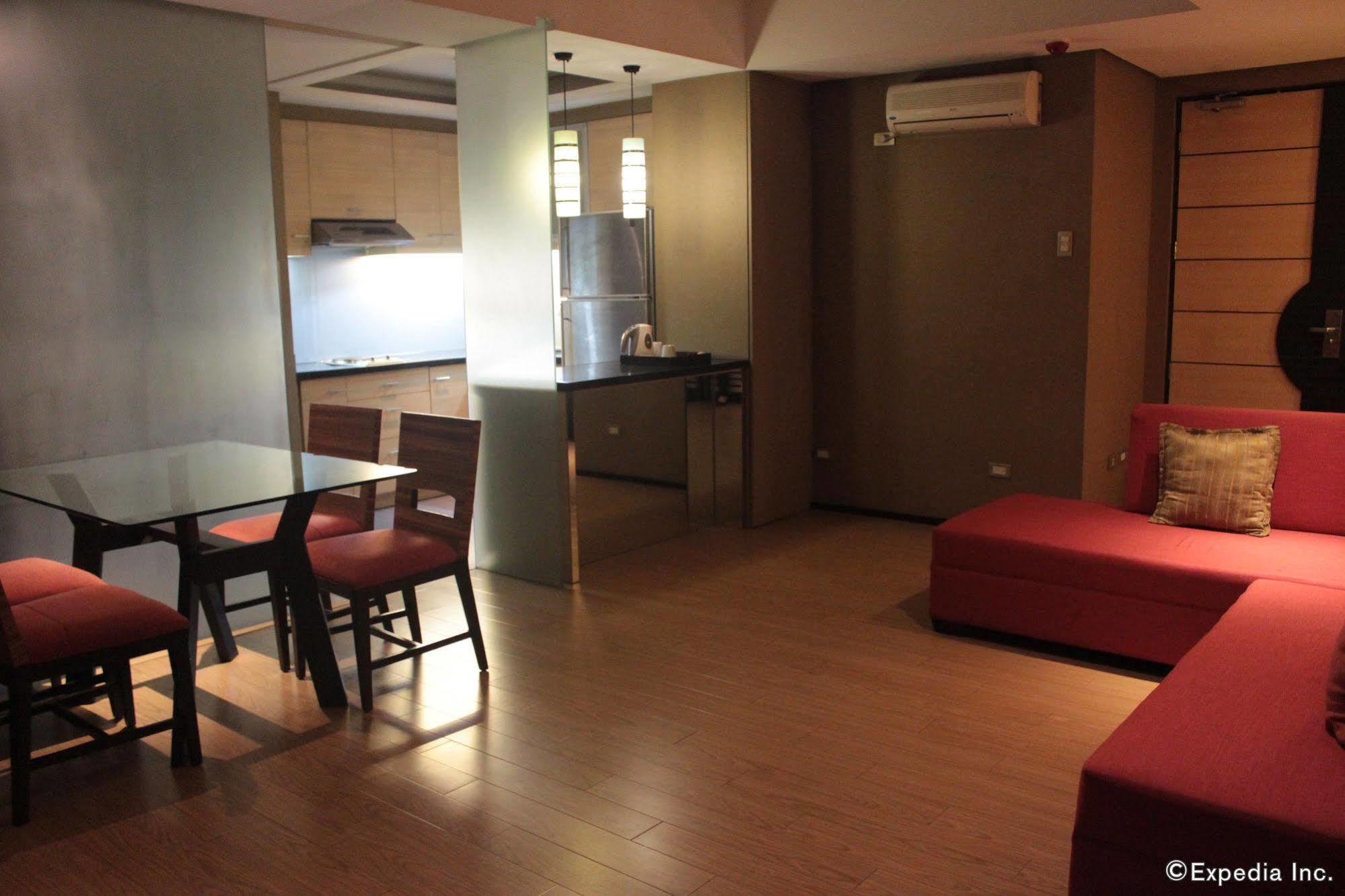 Soleste Suites Quezon City Exterior photo